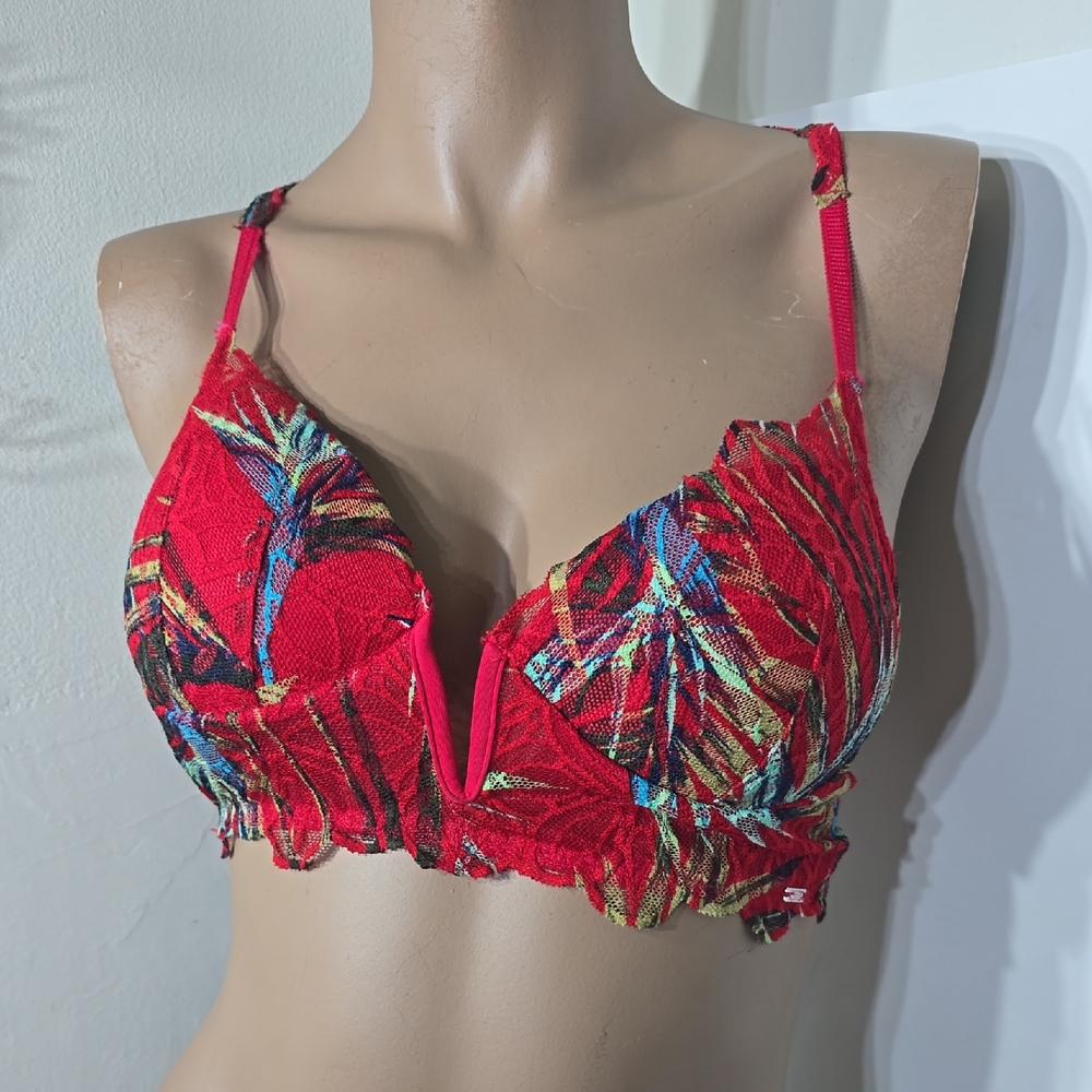PINK Victorias Secret Date Pushup Red Racerback Lace Bra Size XS